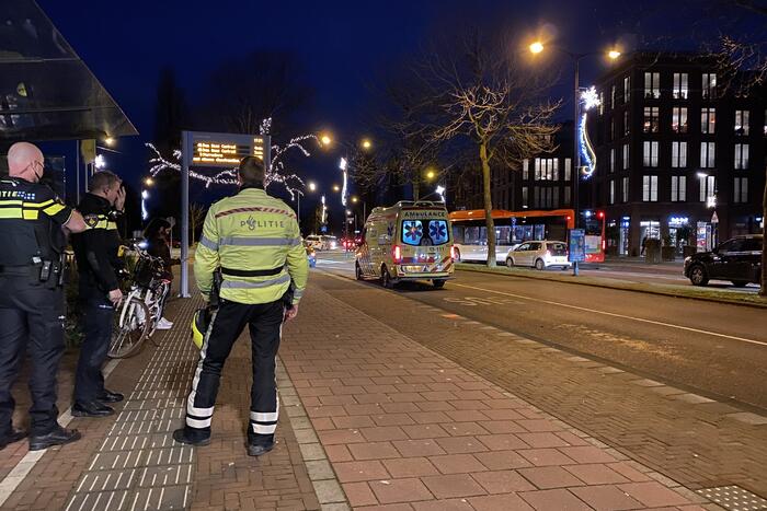 Fietser aangereden door auto
