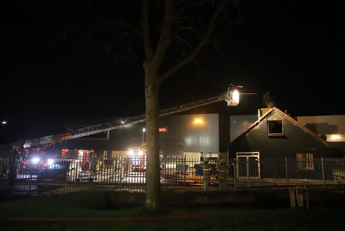 Flinke brand op zolder van woning