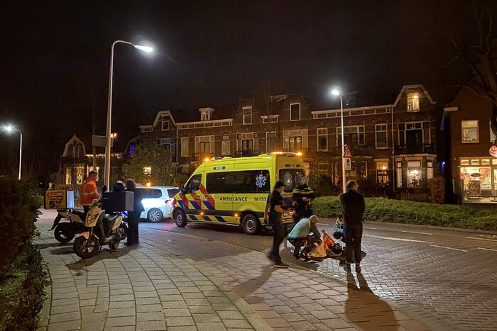 Maaltijdbezorger gewond na val met scooter
