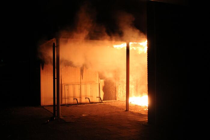 Schuur verwoest door brand