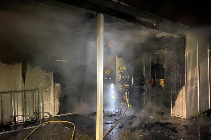 Schuur verwoest door brand