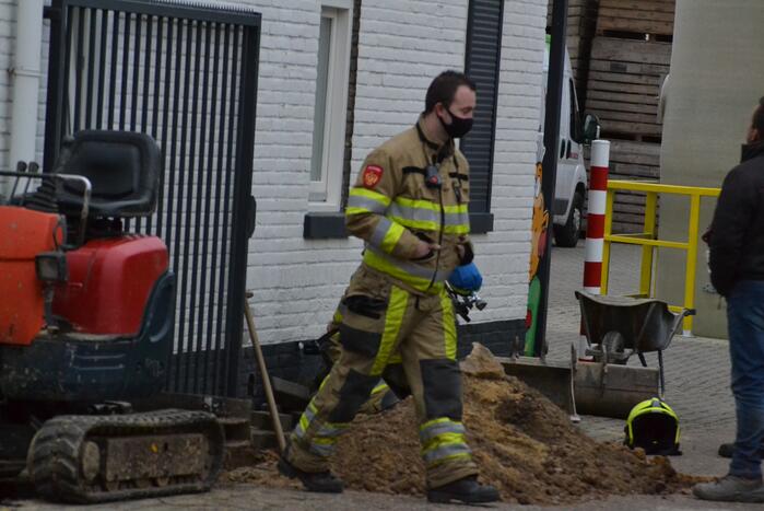 Gasleiding geraakt bij graafwerkzaamheden