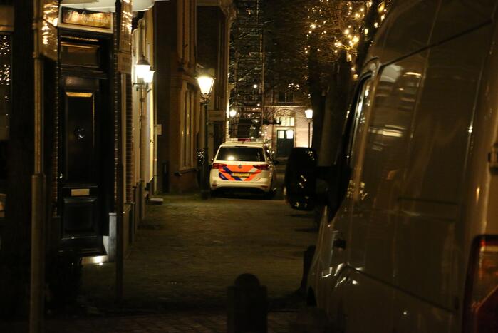 Overleden vrouw (35) aangetroffen in woning