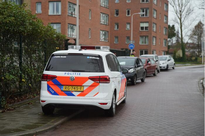 Meerdere auto's botsen op kruising