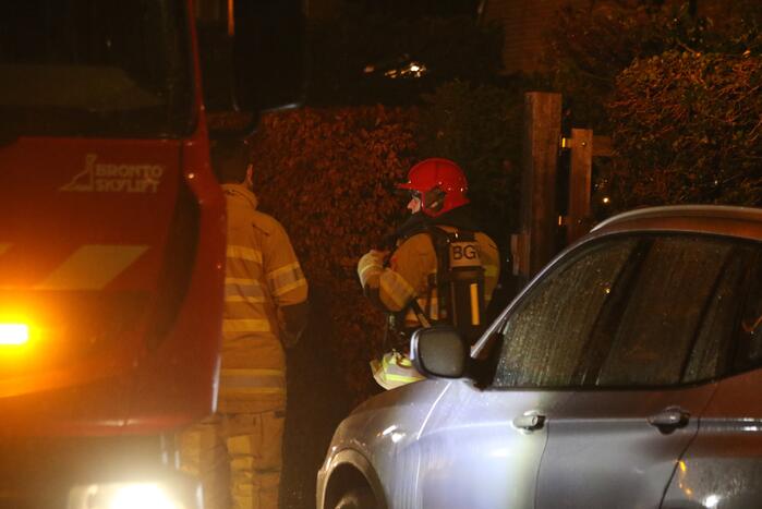 Brand in schoorsteen van woning