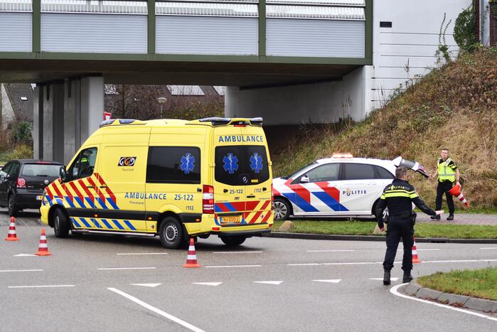 Persoon op scootmobiel aangereden