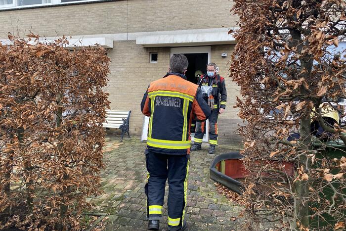 Bewoners ruiken vreemde lucht in huis