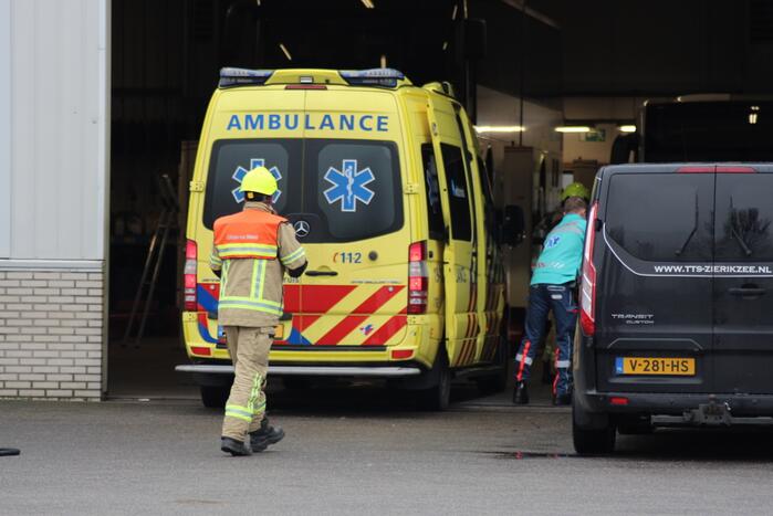 Explosie in loods Touringcarbedrijf Van Oeveren