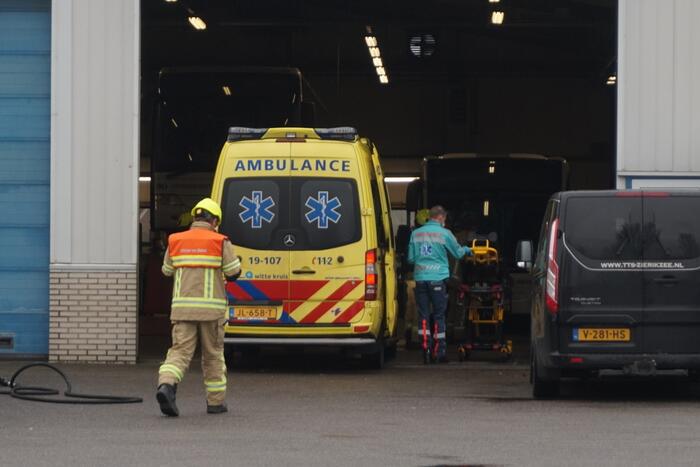 Explosie in loods Touringcarbedrijf Van Oeveren