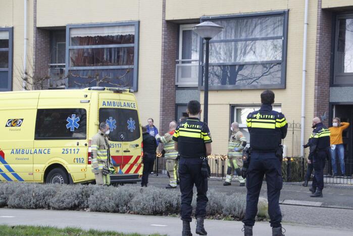 Vrouw gewond na val in woning