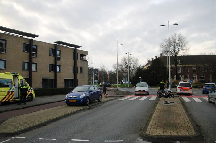 Scooterrijder gewond bij botsing met auto
