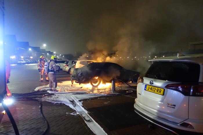 Auto verwoest door brand