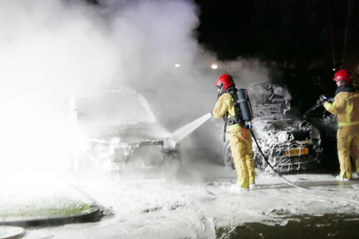 Auto gaat in vlammen op