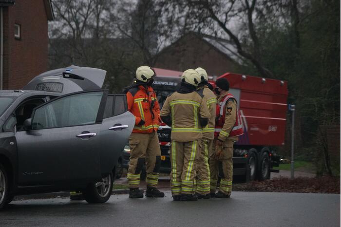 Brand in auto snel geblust