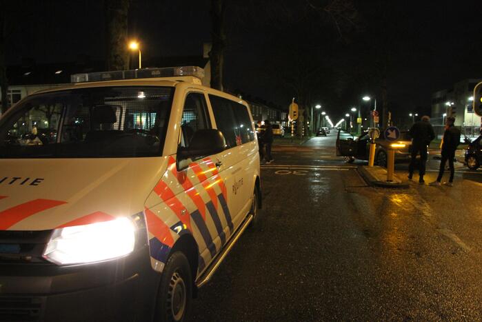 Schade bij botsing tussen twee voertuigen