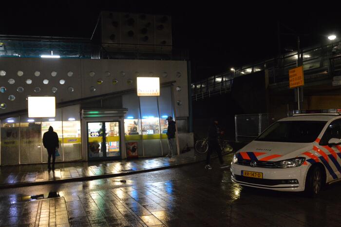 Een verdachte aangehouden na overval op nachtwinkel