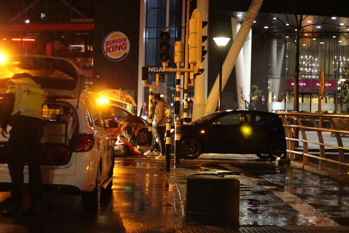 Man gewond bij aanrijding met auto