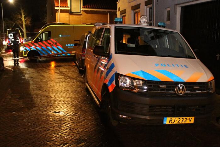 Persoon zwaargewond bij incident op straat