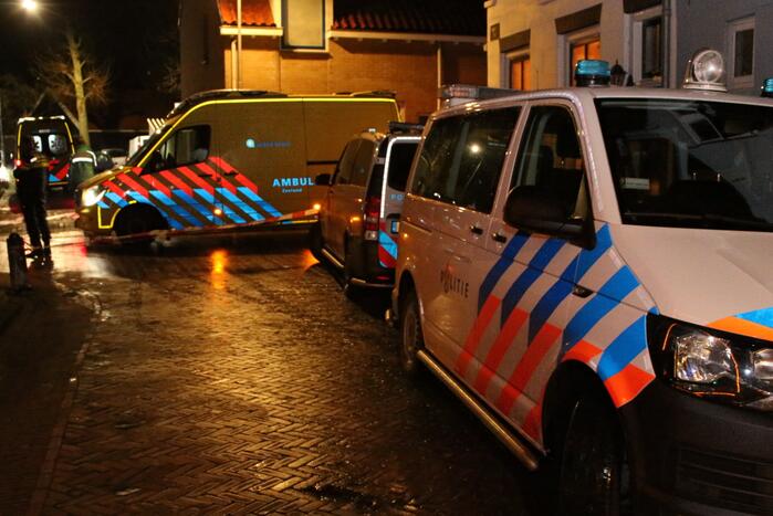 Persoon zwaargewond bij incident op straat