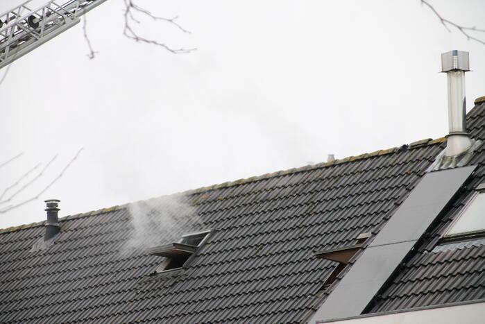 Flinke brand op zolder van woning
