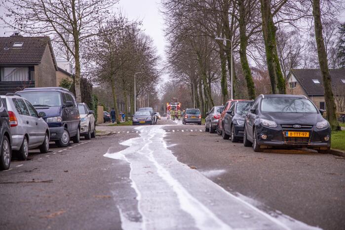 Meerdere straten bevuild met onbekende vloeistof