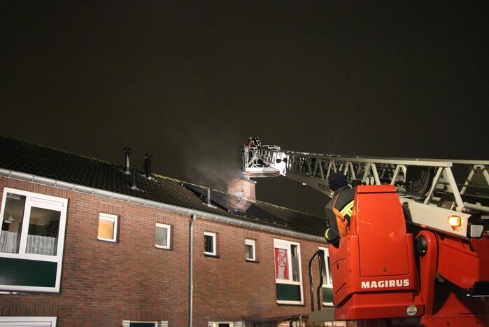 Uitslaande brand in schoorsteen