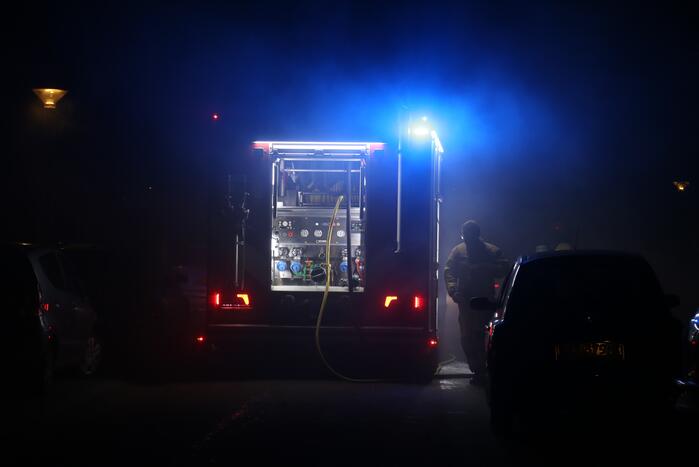 Veel rook bij autobrand