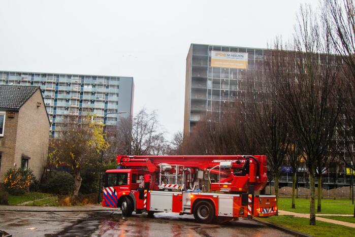 Groot gebied afgesloten door rondvliegend puin