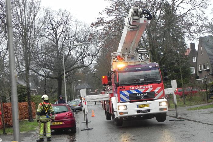 Dakkapel losgeschoten door de wind