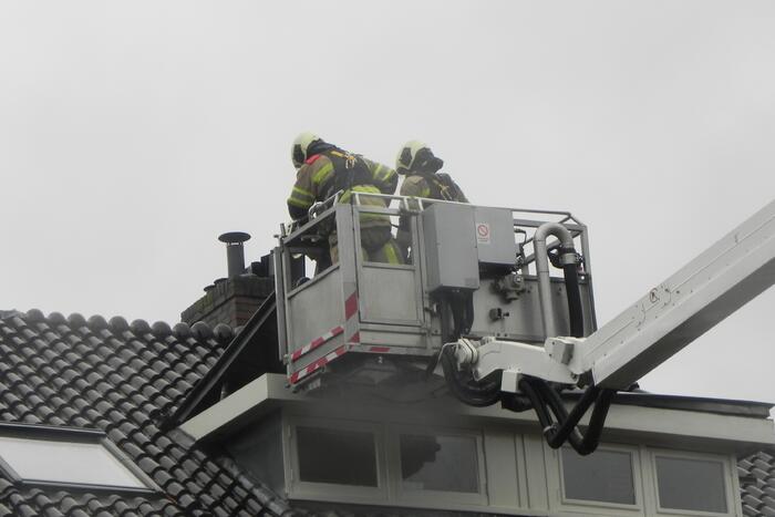 Dakkapel losgeschoten door de wind