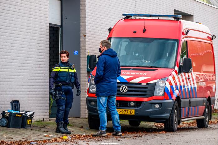 Chemicaliën en synthetische drugs gevonden in bedrijfspand