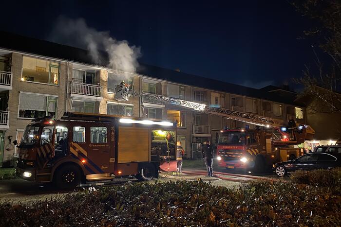 Flinke uitslaande brand in woning