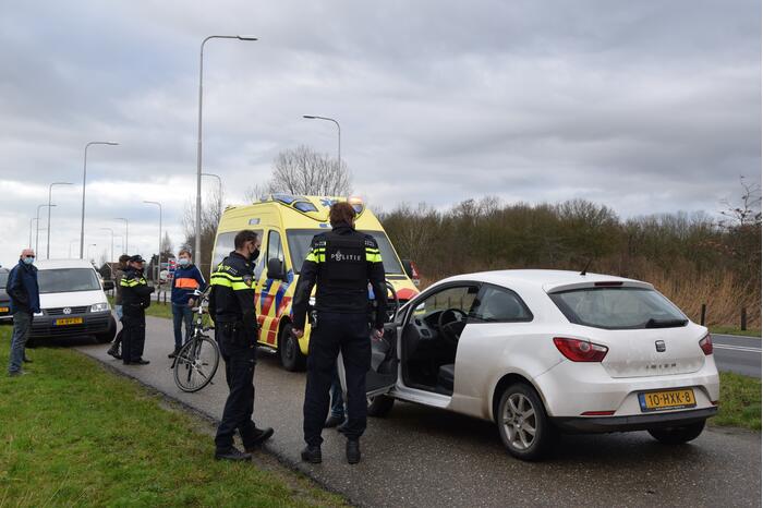 Fietser gewond naar ziekenhuis door ongeval
