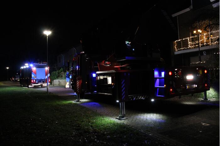 Brand in schoorsteen van woning