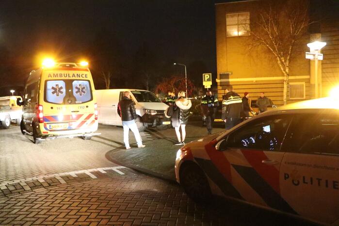 Fietser geschept door bestelbus