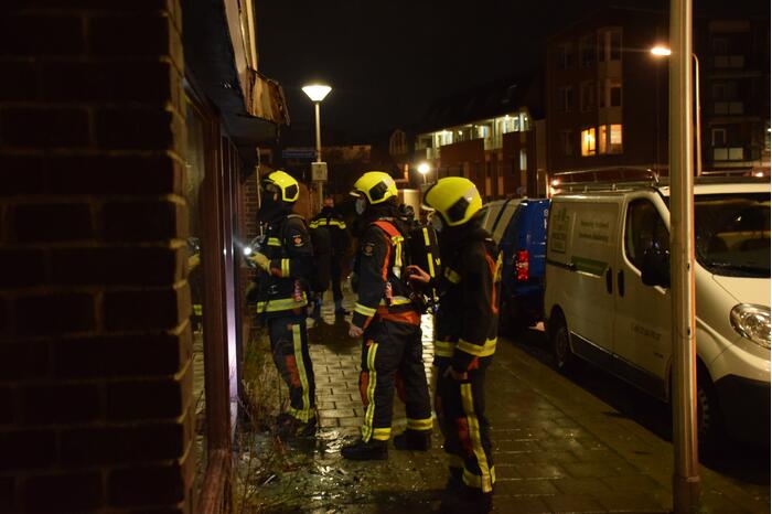 Vuurwerk vernield ruit leegstaande Chinees restaurant