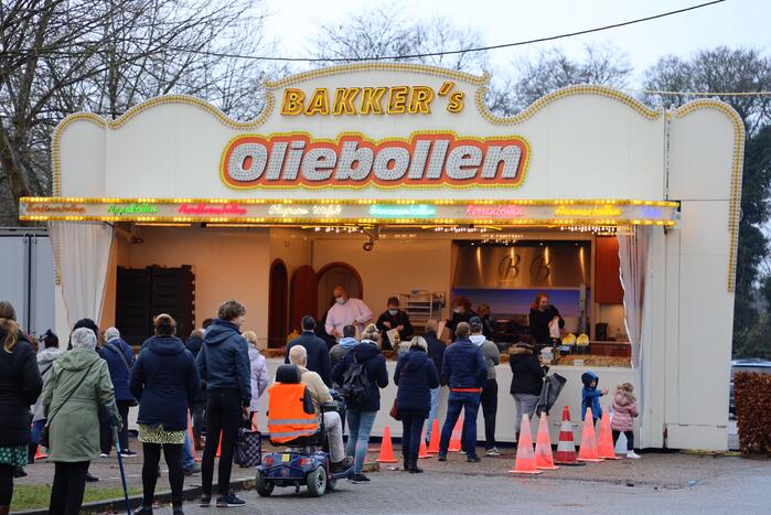 Topdrukte bij Bakkers Oliebollen