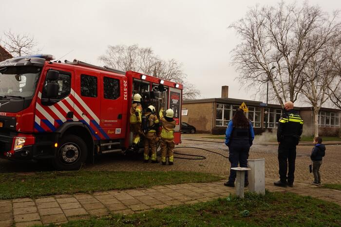 Veel rook bij buitenbrand