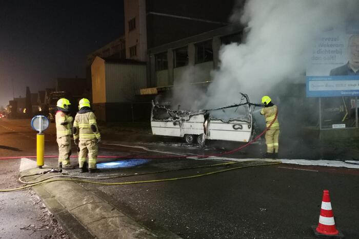 Caravan totaal verwoest door brand