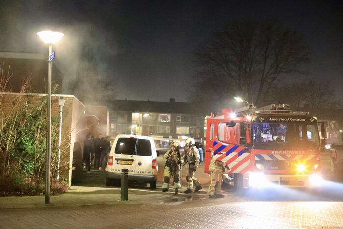 Brand in bestelbus snel onder controle