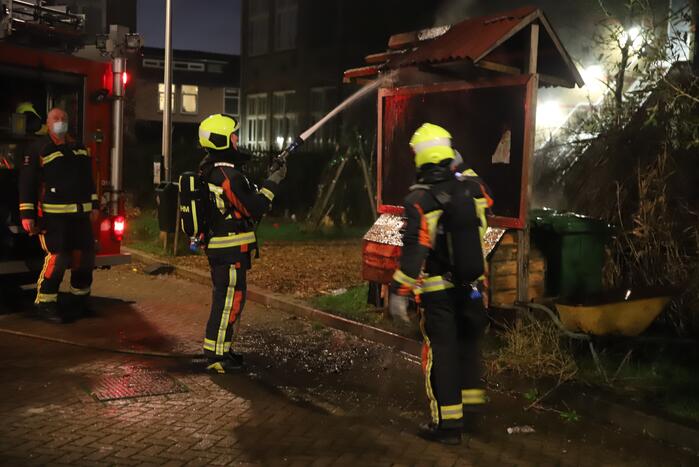 Gebouwbrand blijkt brandend reclamebord