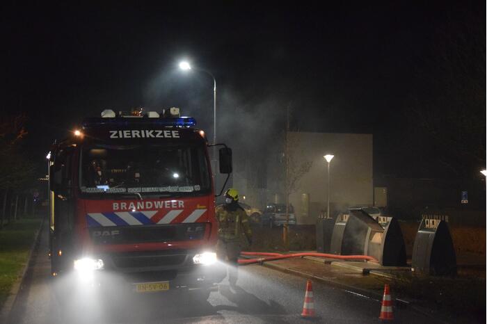 Veel rook bij brand in ondergrondse container