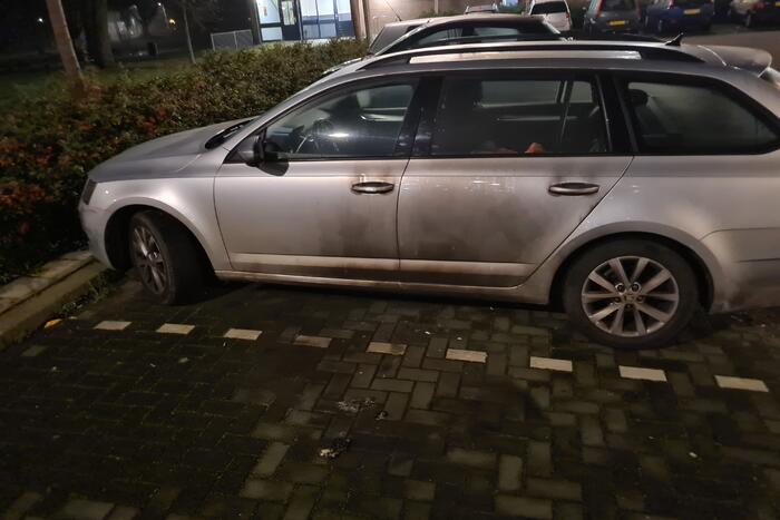 Poging tot brandstichting bij auto mislukt