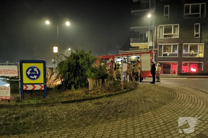 Beren op rotonde opgeblazen door vuurwerk