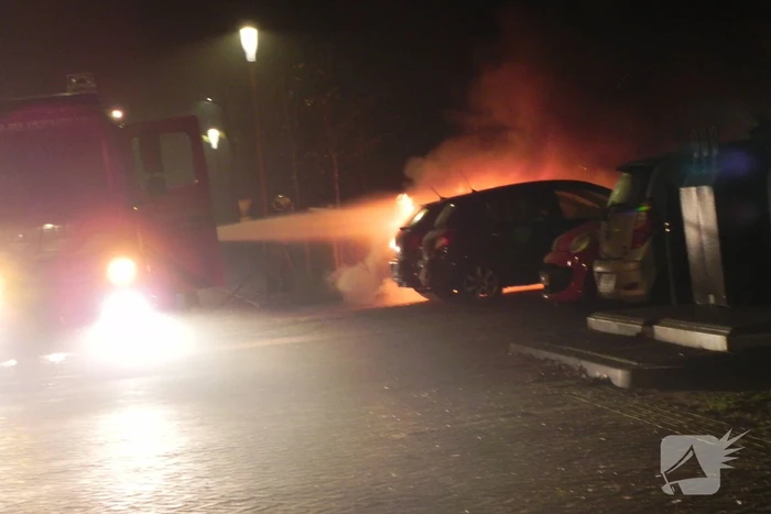 Auto verwoest door brand