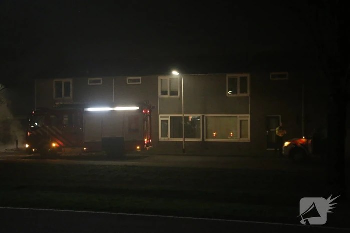 Brandweer blust twee vreugdevuren