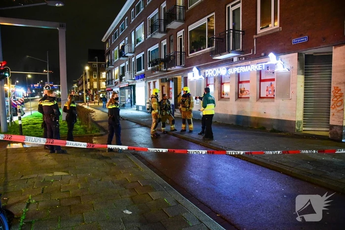 Bewoner ademt rook in bij keukenbrand