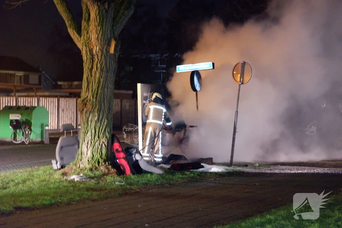 Winkelwagenbrand zorgt voor rookoverlast
