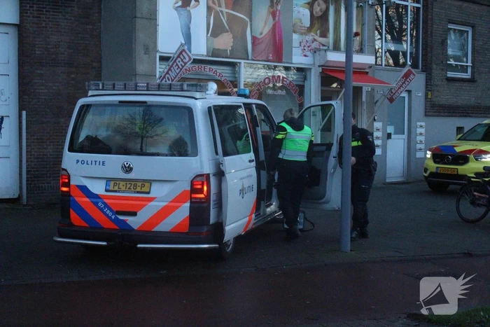 Drie bewoners ademen rook in bij brand in woning