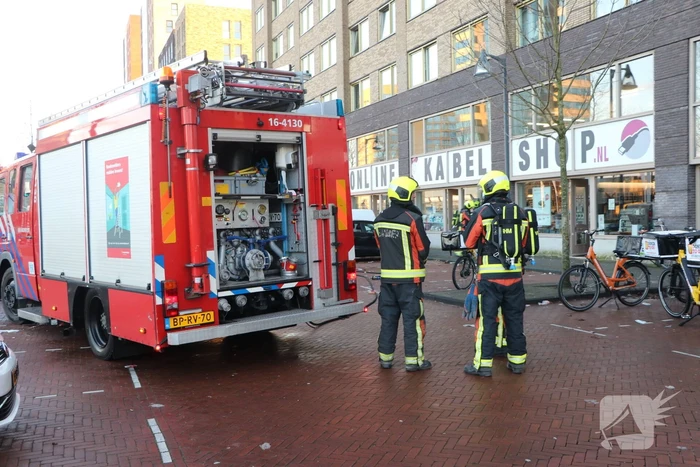 Gaslucht in een elektronicawinkel